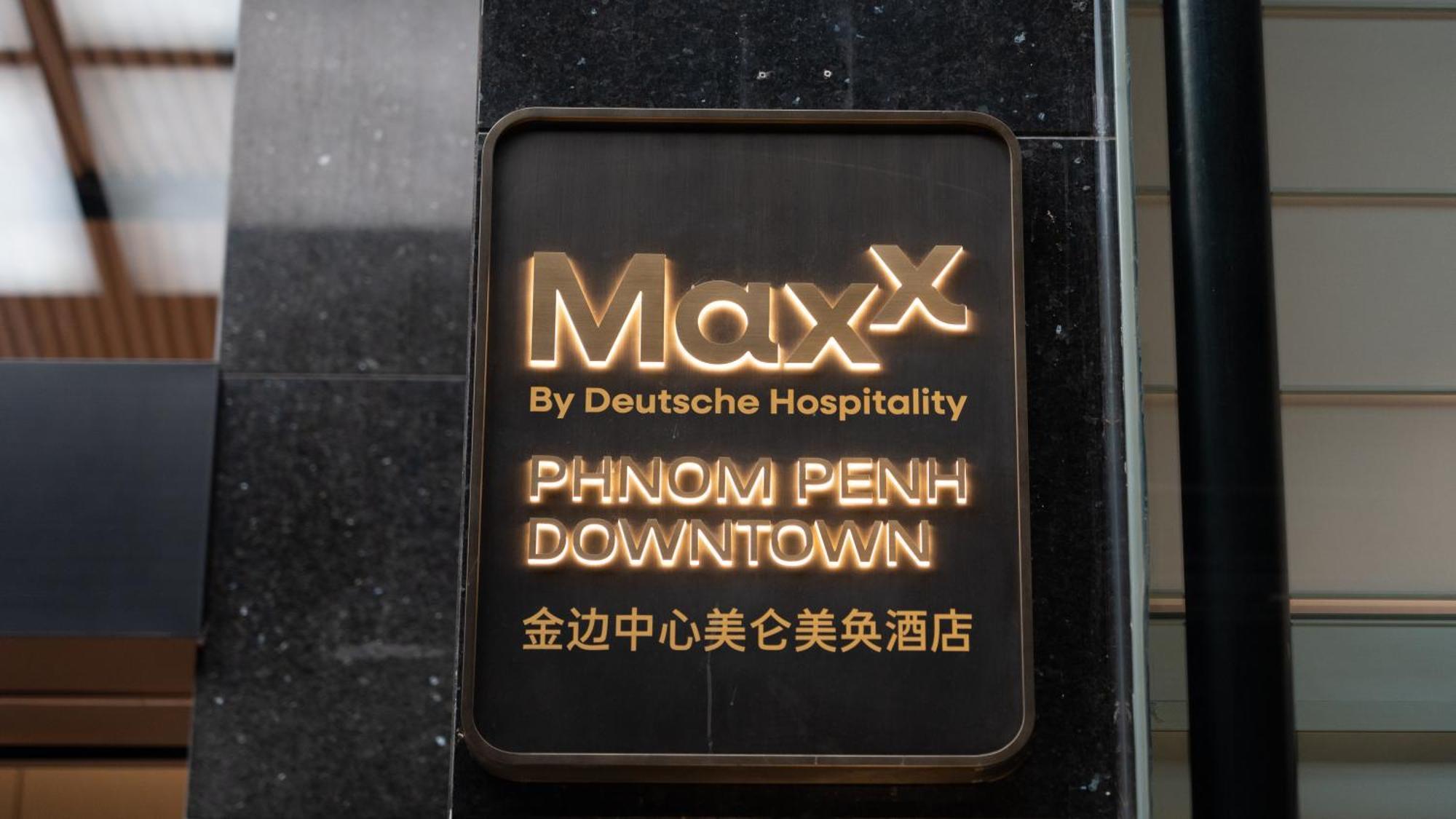 Maxx Phnom Penh Downtown By H World Hotel Exterior photo