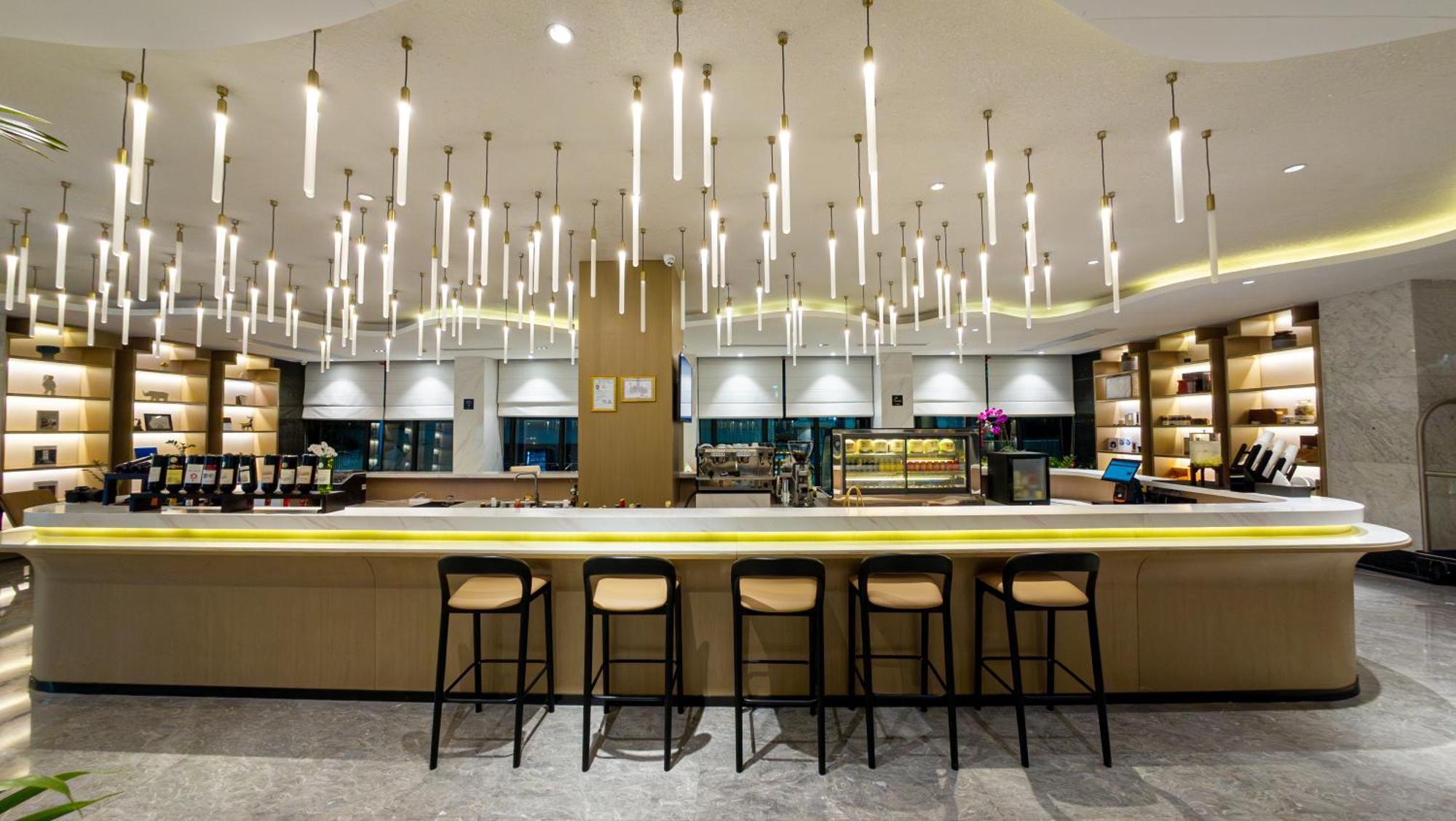 Maxx Phnom Penh Downtown By H World Hotel Exterior photo