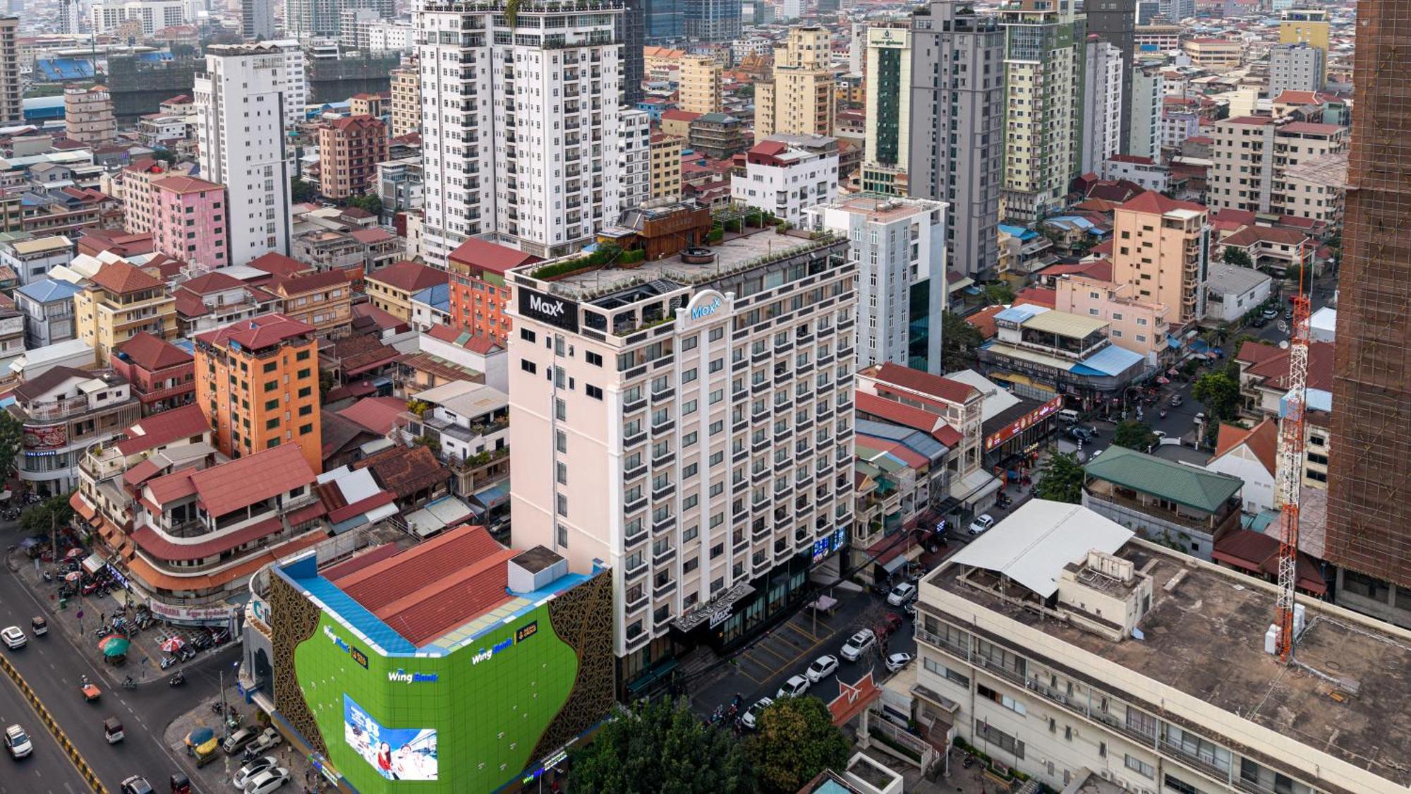 Maxx Phnom Penh Downtown By H World Hotel Exterior photo