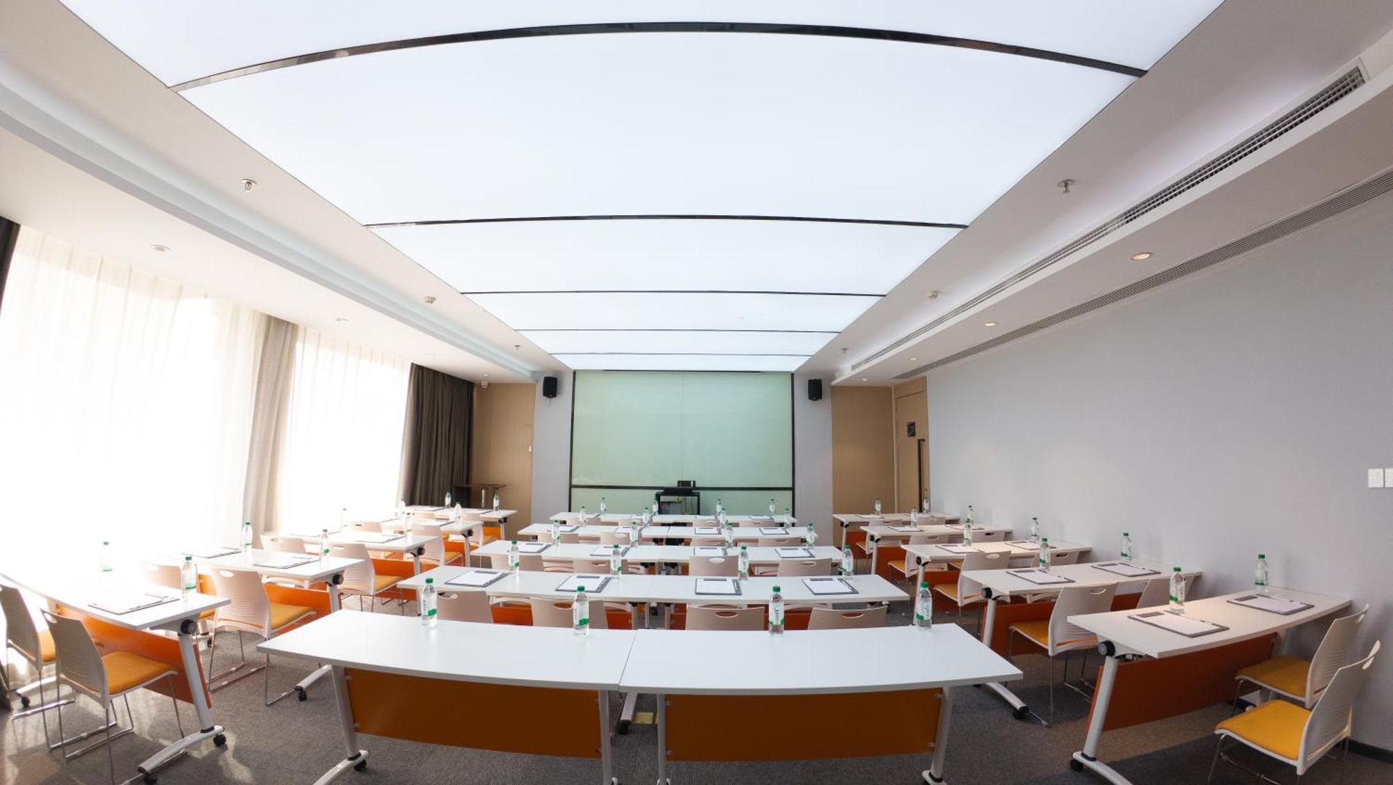 Maxx Phnom Penh Downtown By H World Hotel Exterior photo