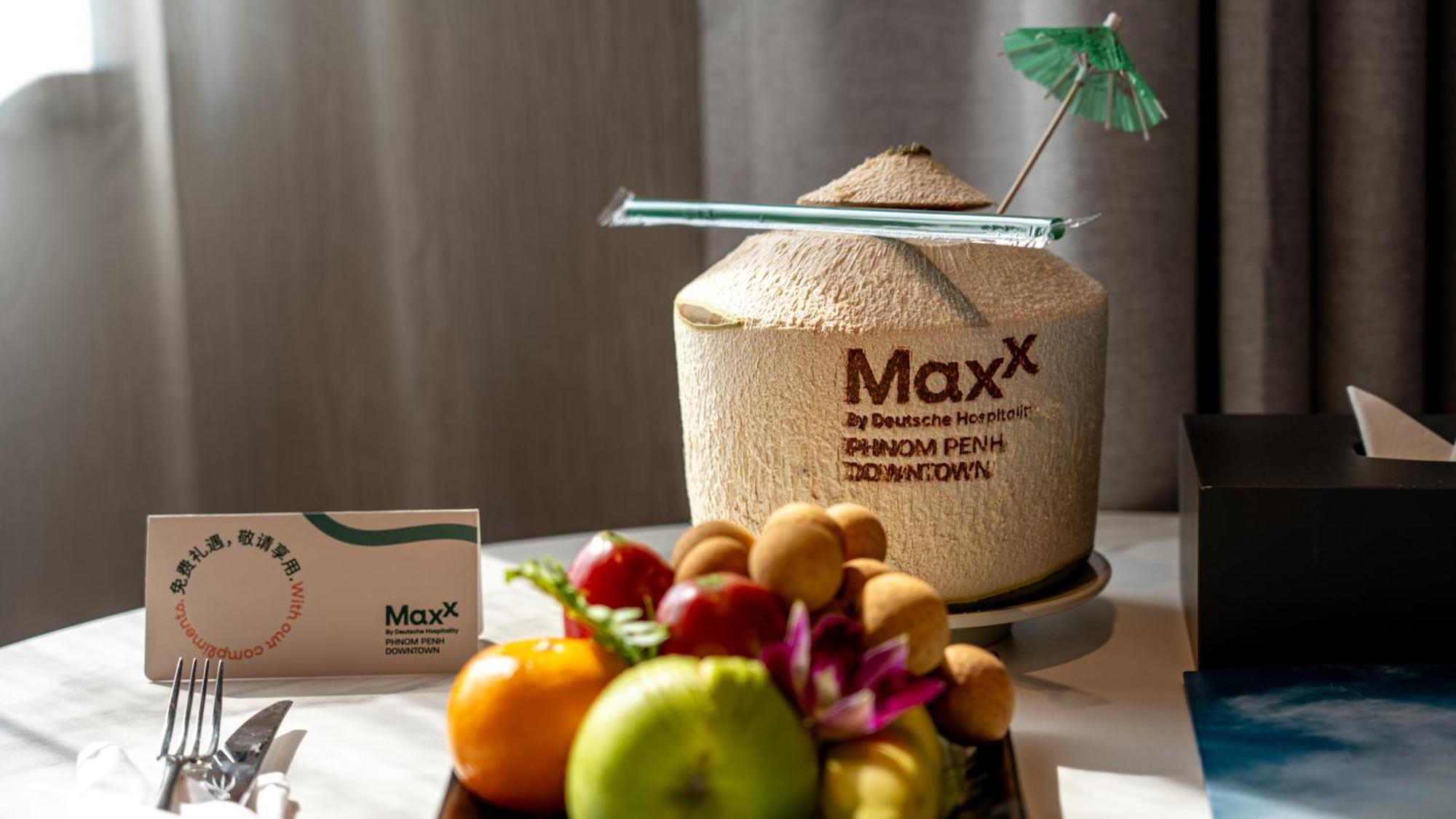 Maxx Phnom Penh Downtown By H World Hotel Exterior photo