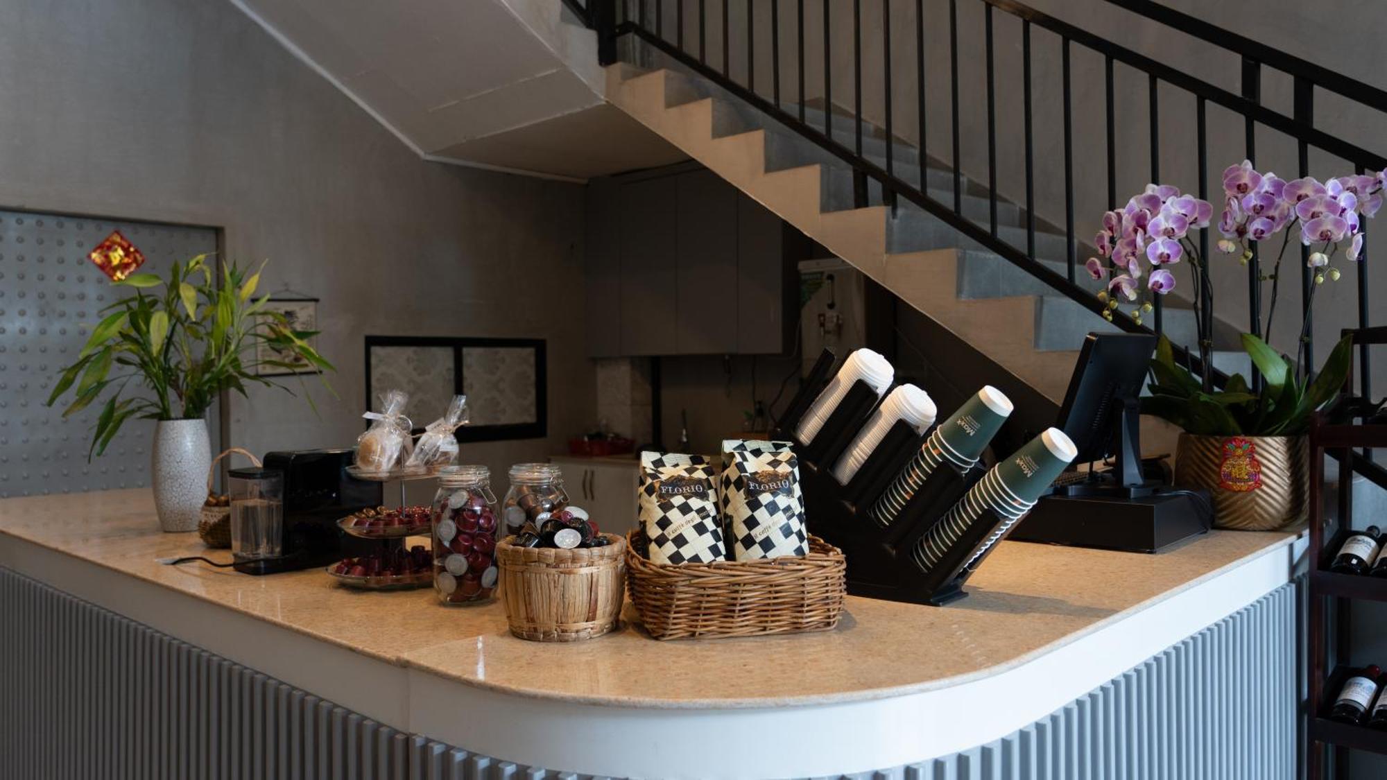 Maxx Phnom Penh Downtown By H World Hotel Exterior photo