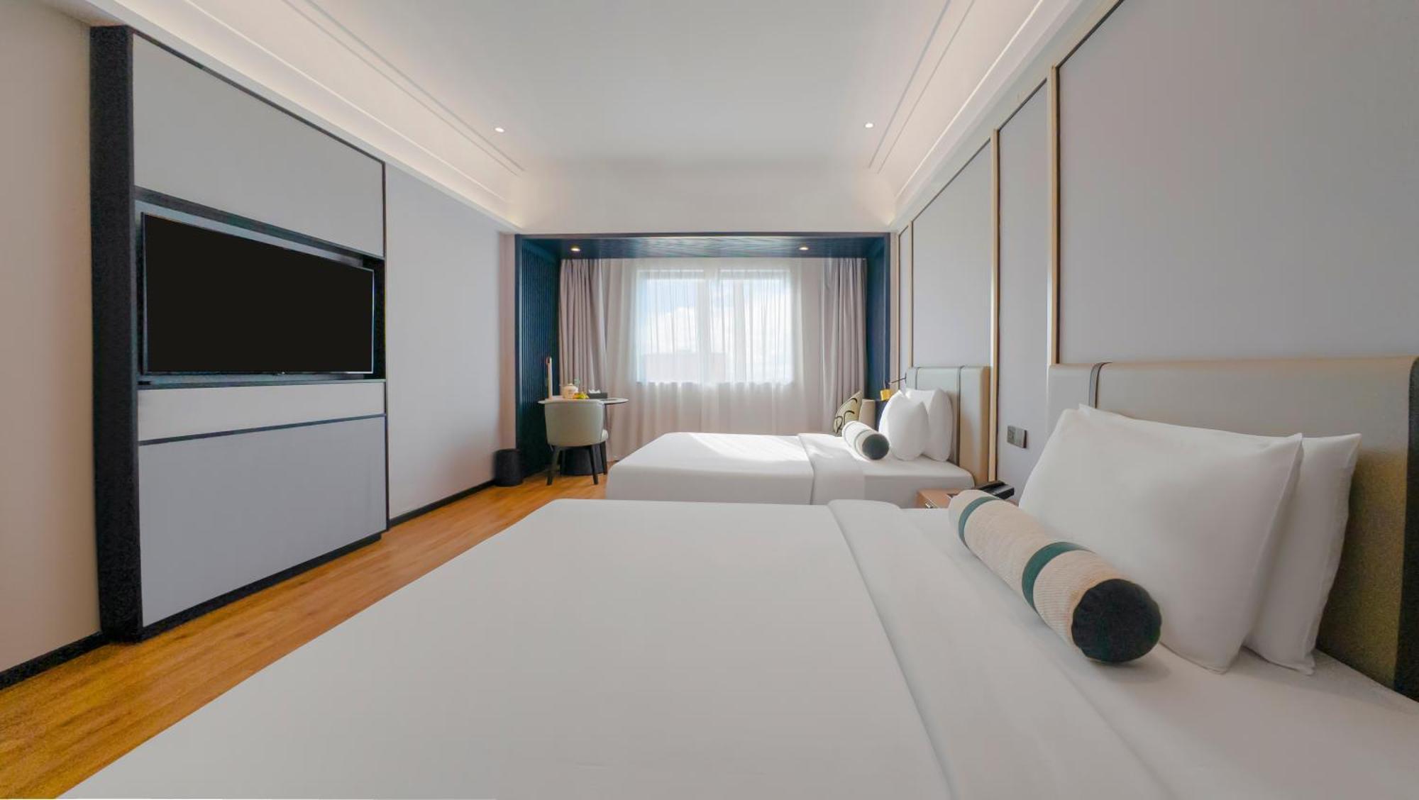 Maxx Phnom Penh Downtown By H World Hotel Exterior photo
